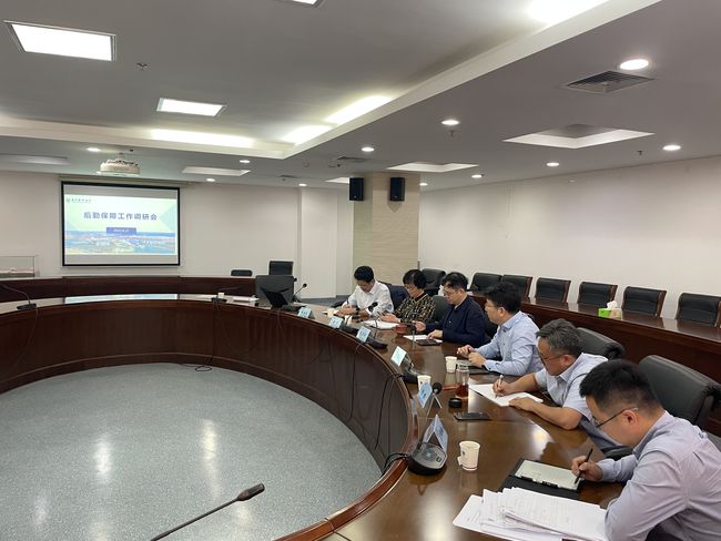 提升后勤服务品质 保障校园运行高效——校领导调研资产经营公司后勤服务保障工作并部署会议服务优化任务